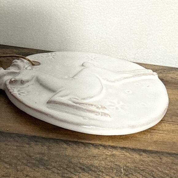 Vietri Ornament Reindeer Made in Italy Clay Pottery Round Circular White Glaze - Picture 4 of 7
